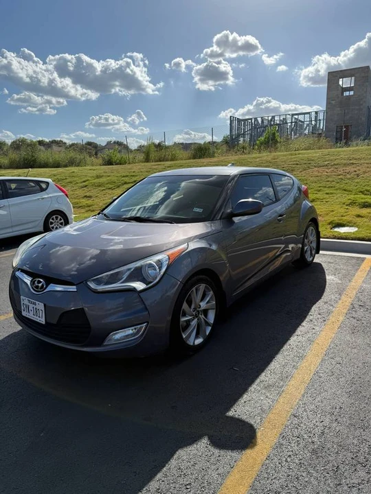 2017 Hyundai Veloster - Image 3 of 16