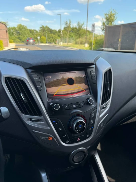 2017 Hyundai Veloster - Image 16 of 16