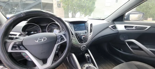 2017 Hyundai Veloster Base