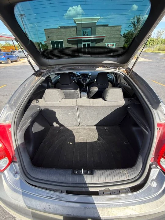 2017 Hyundai Veloster - Image 6 of 16