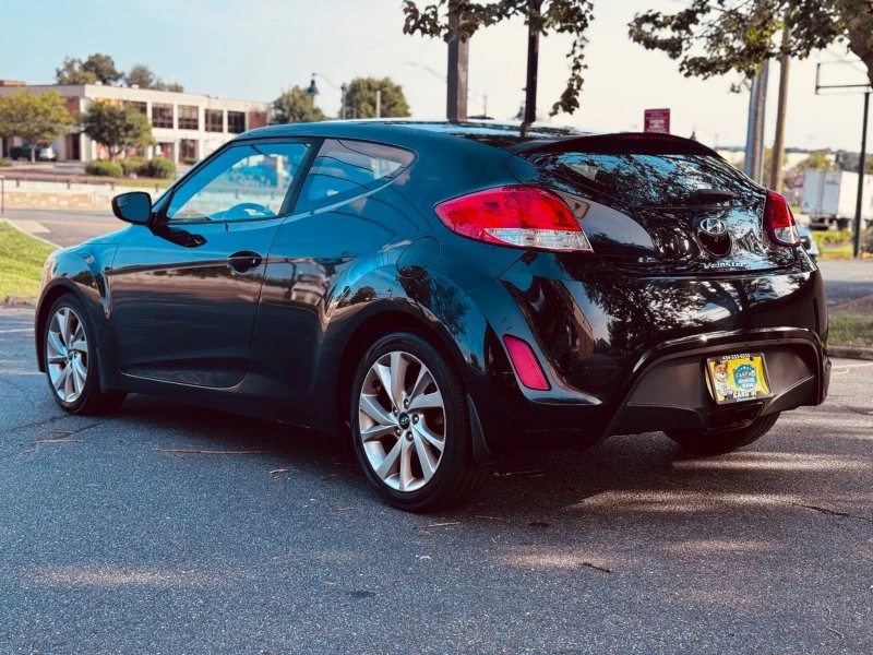 2017 Hyundai Veloster - Image 5 of 14