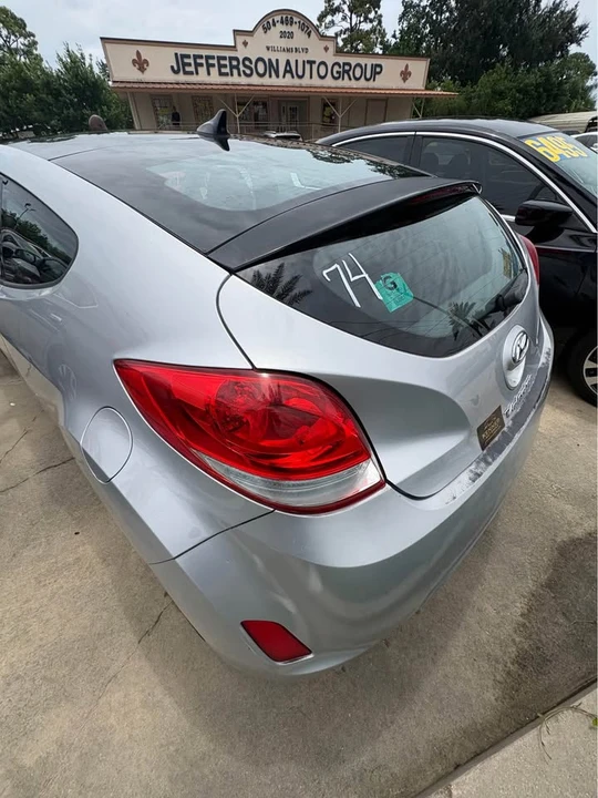 2017 Hyundai Veloster - Image 4 of 5