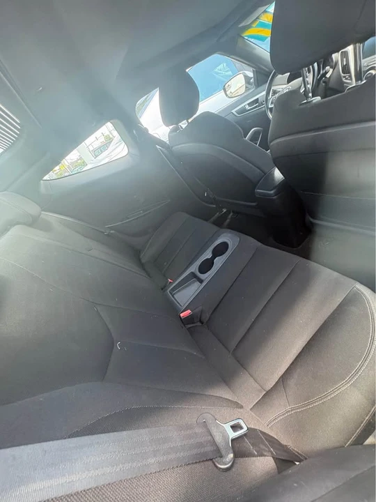 2017 Hyundai Veloster - Image 6 of 6