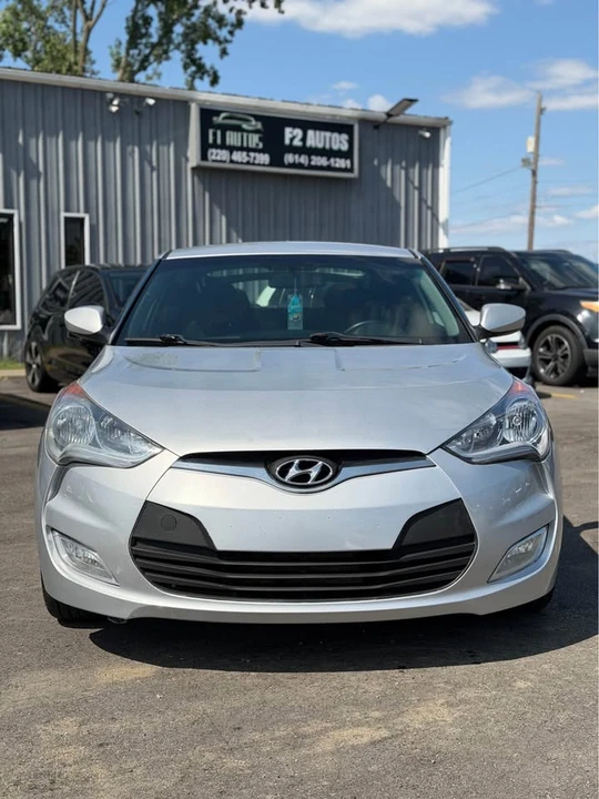 2017 Hyundai Veloster - Image 2 of 13