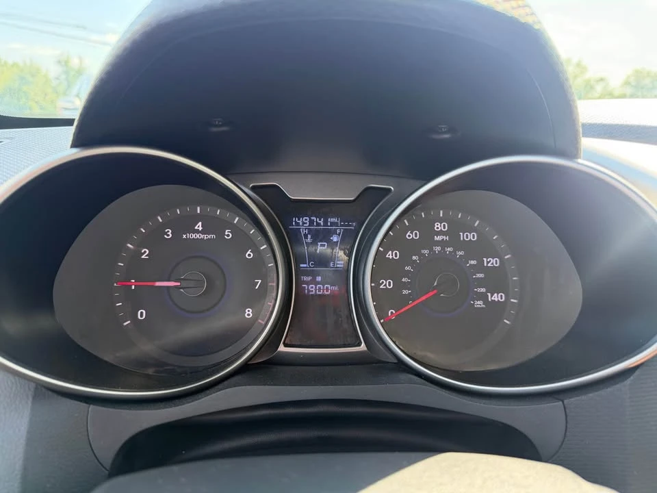 2017 Hyundai Veloster - Image 11 of 13