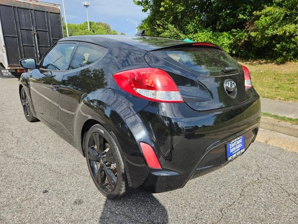 2017 Hyundai Veloster - Image 3 of 20