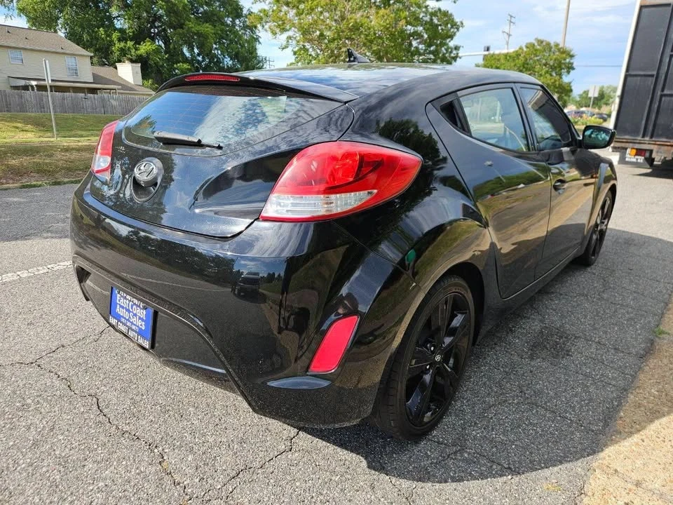 2017 Hyundai Veloster - Image 5 of 20