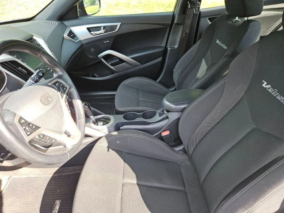 2017 Hyundai Veloster - Image 11 of 20