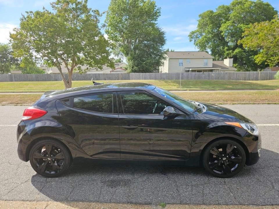 2017 Hyundai Veloster - Image 6 of 20
