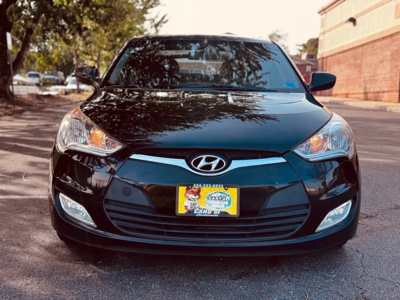 2017 Hyundai Veloster - Image 2 of 14