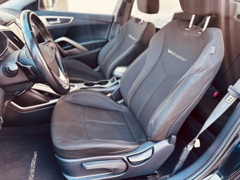 2017 Hyundai Veloster - Image 11 of 14