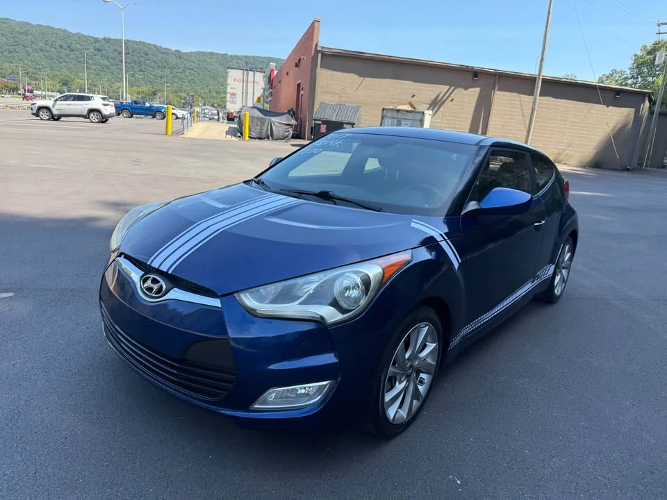 2017 Hyundai Veloster - Image 12 of 18