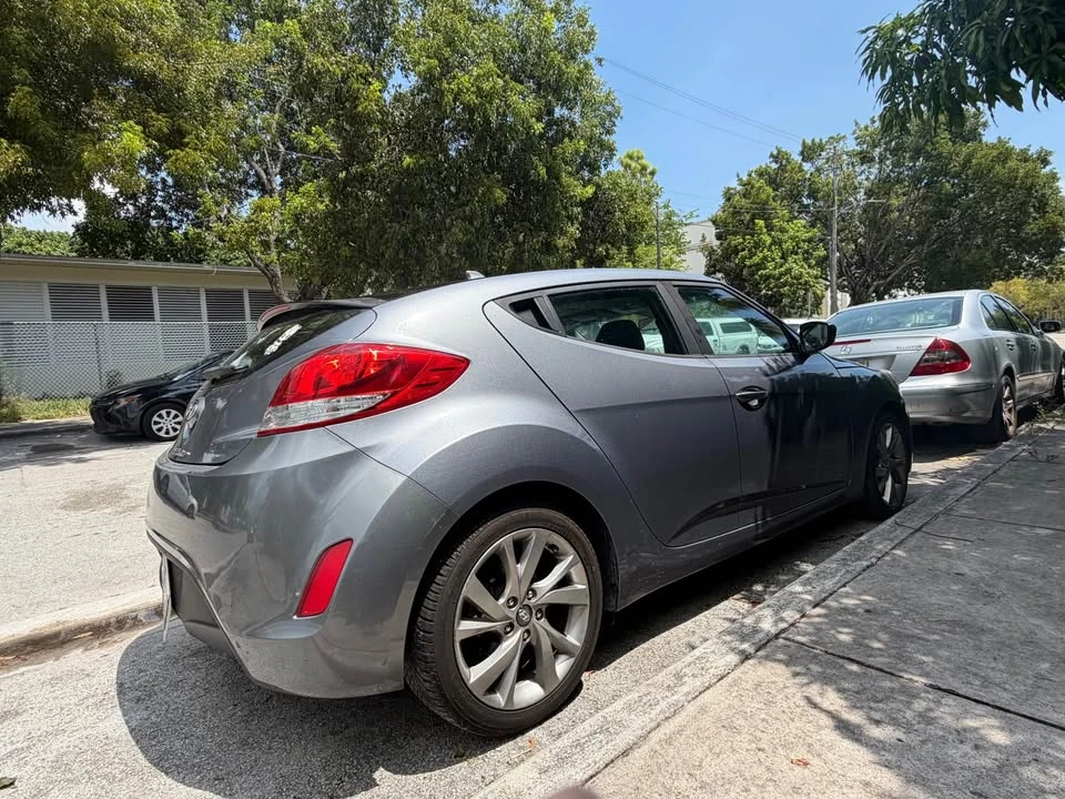 2017 Hyundai Veloster - Image 5 of 5