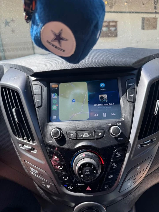 2017 Hyundai Veloster - Image 2 of 9