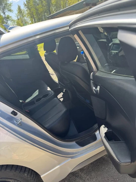 2017 Hyundai Veloster - Image 5 of 9