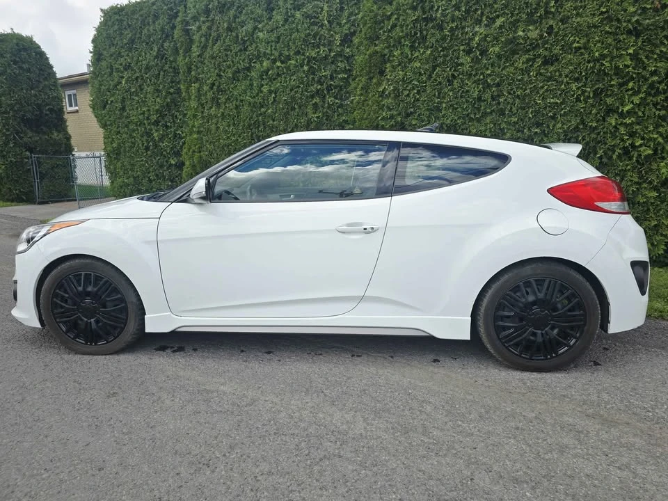 2017 Hyundai Veloster - Image 7 of 10