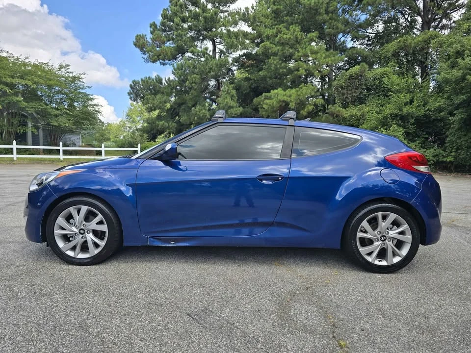 2017 Hyundai Veloster - Image 12 of 12