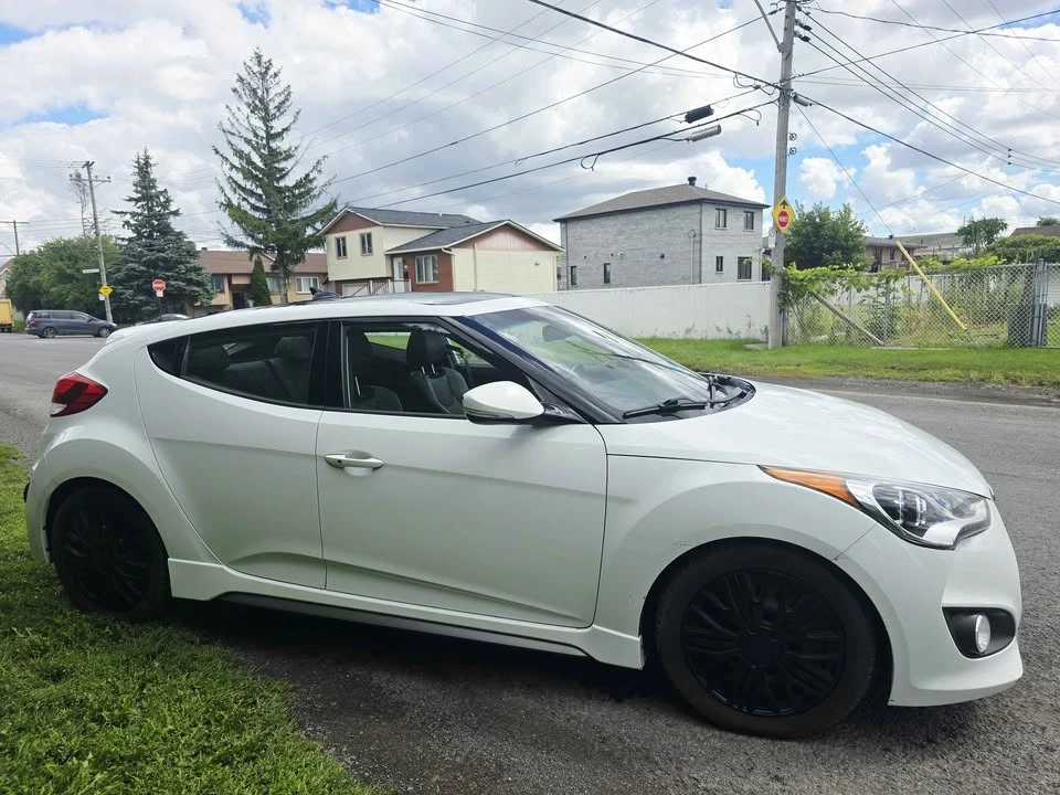 2017 Hyundai Veloster - Image 3 of 10