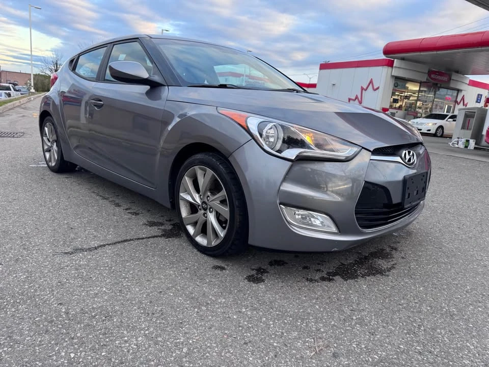 2017 Hyundai Veloster - Image 7 of 15