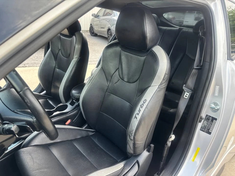 2017 Hyundai Veloster - Image 15 of 20
