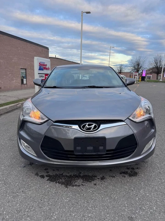 2017 Hyundai Veloster - Image 8 of 15