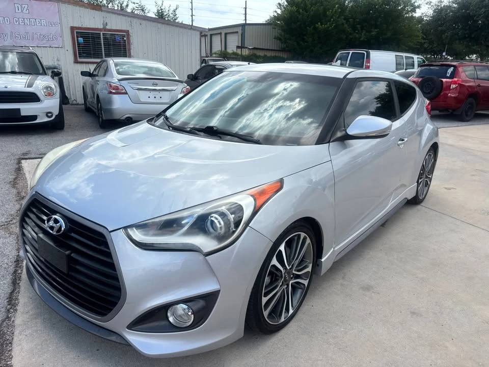 2017 Hyundai Veloster - Image 3 of 20