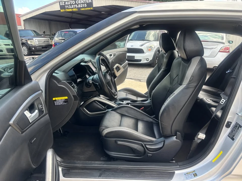 2017 Hyundai Veloster - Image 9 of 20