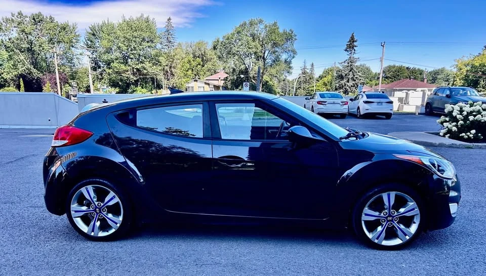 2017 Hyundai Veloster - Image 4 of 14