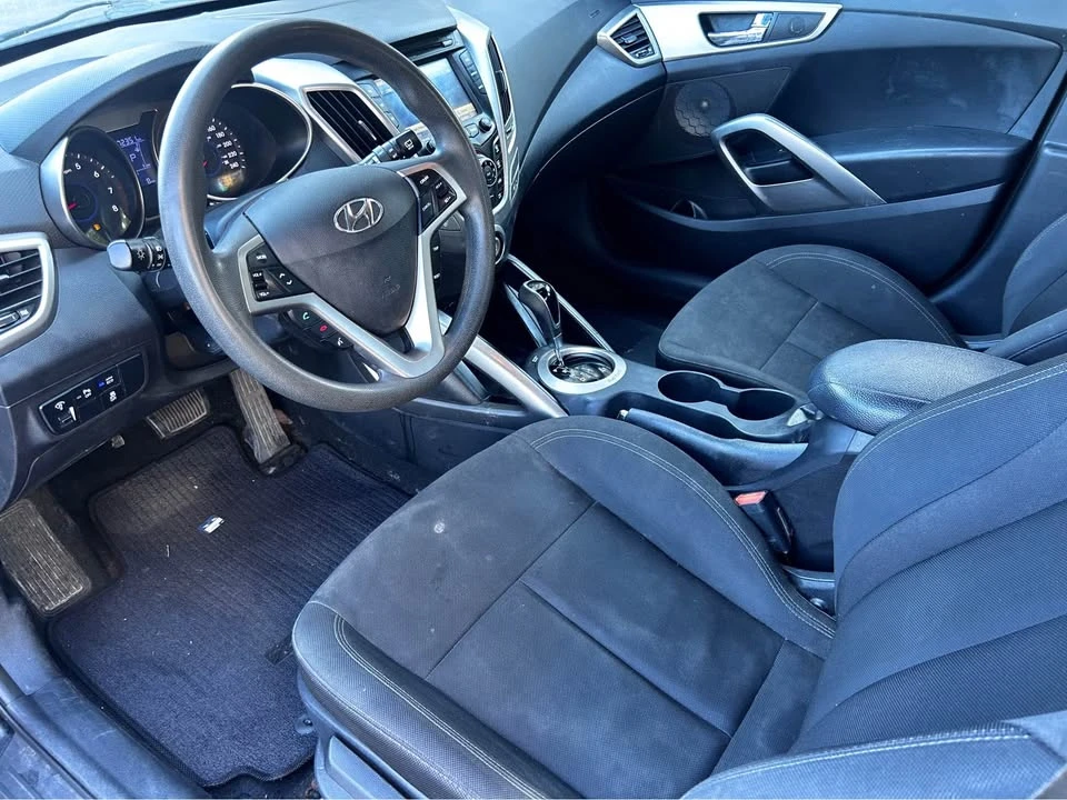 2017 Hyundai Veloster - Image 10 of 14