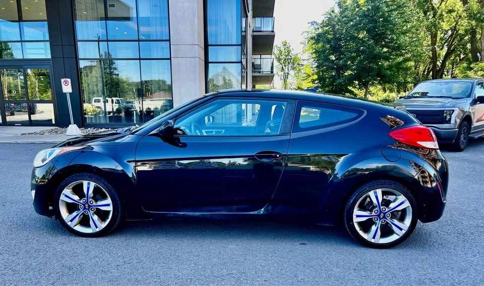 2017 Hyundai Veloster - Image 8 of 14