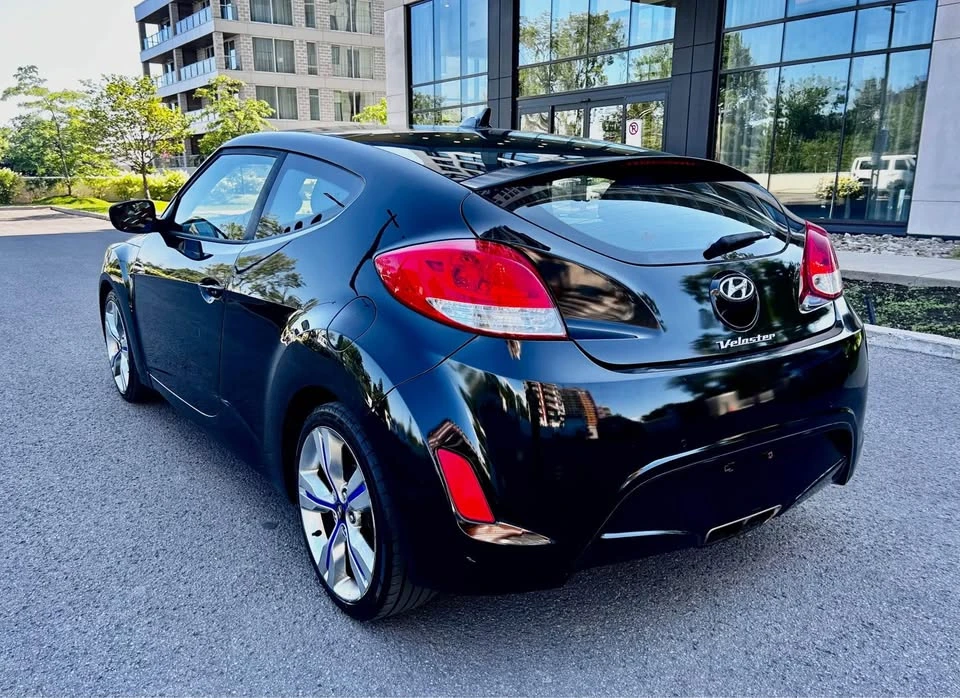 2017 Hyundai Veloster - Image 7 of 14