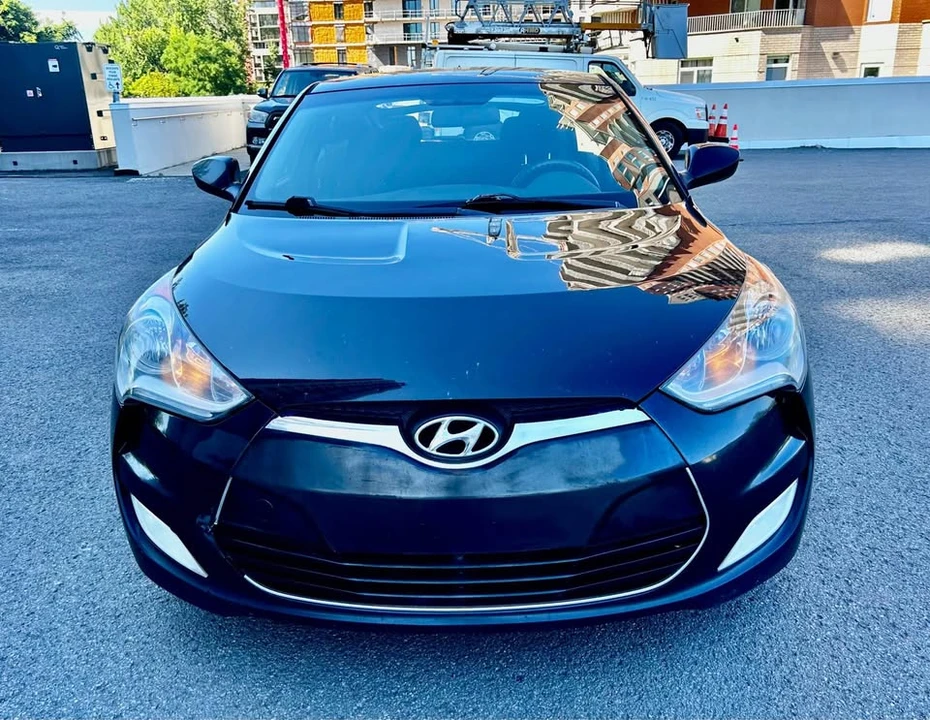 2017 Hyundai Veloster - Image 2 of 14