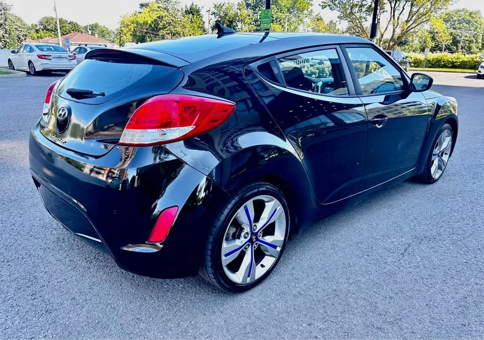 2017 Hyundai Veloster - Image 5 of 14