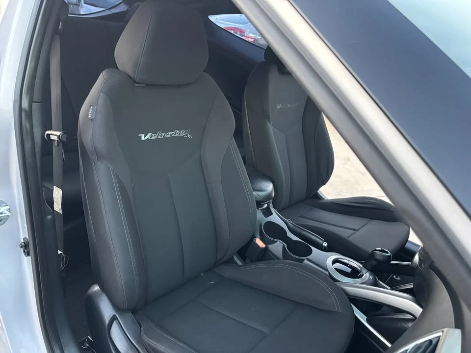 2017 Hyundai Veloster - Image 13 of 20