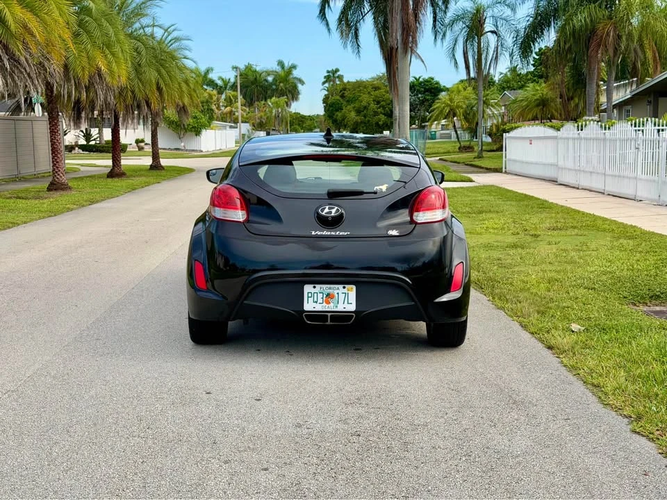 2017 Hyundai Veloster - Image 5 of 14