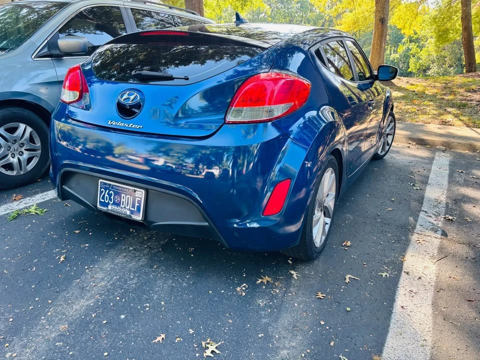 2017 Hyundai Veloster - Image 2 of 6