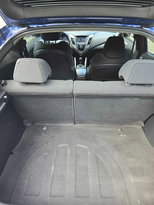 2017 Hyundai Veloster - Image 9 of 12