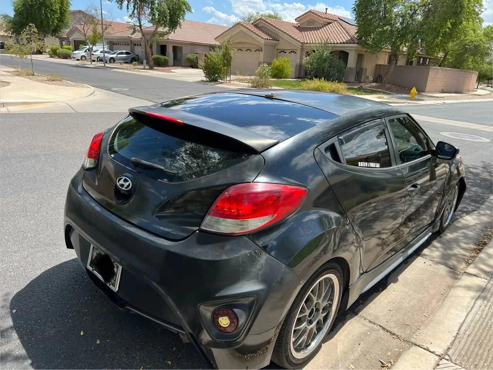 2017 Hyundai Veloster - Image 4 of 11