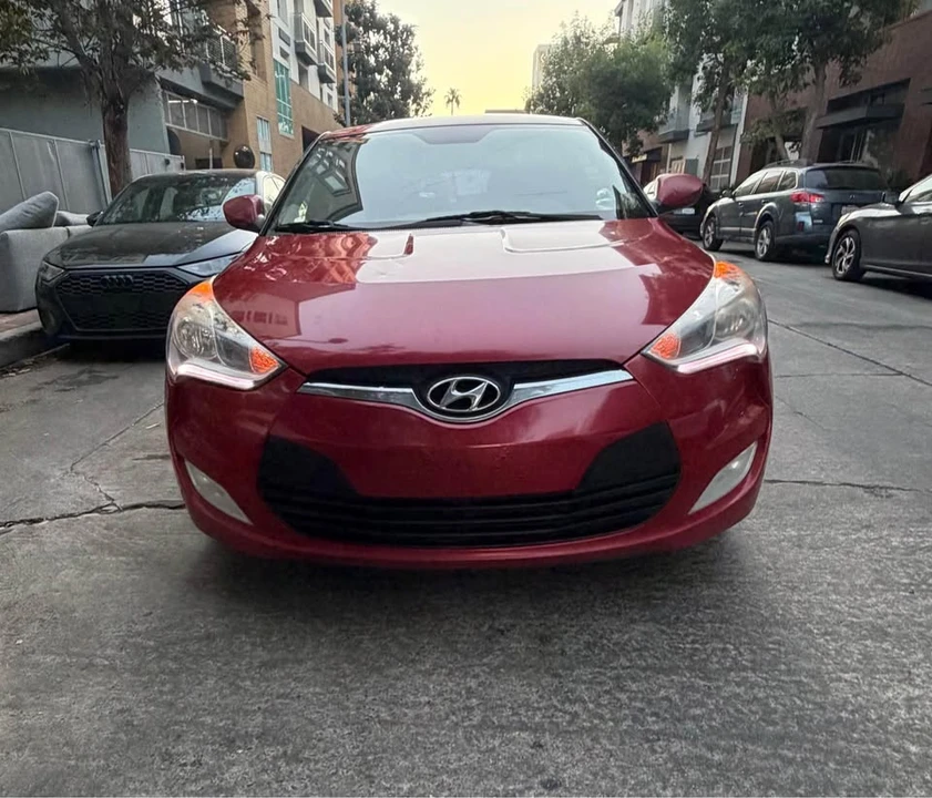 2017 Hyundai Veloster - Image 5 of 8