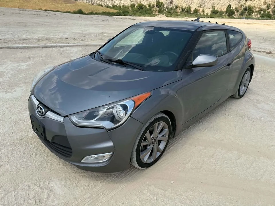 2017 Hyundai Veloster - Image 11 of 20
