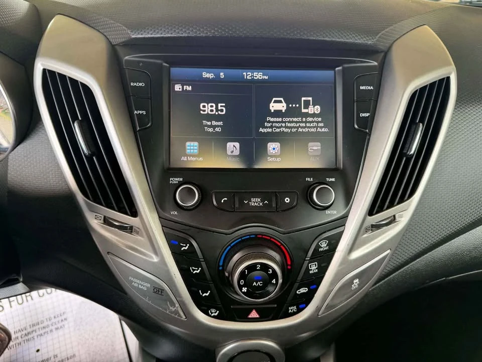 2017 Hyundai Veloster - Image 19 of 20