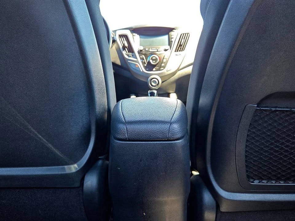 2017 Hyundai Veloster - Image 16 of 20