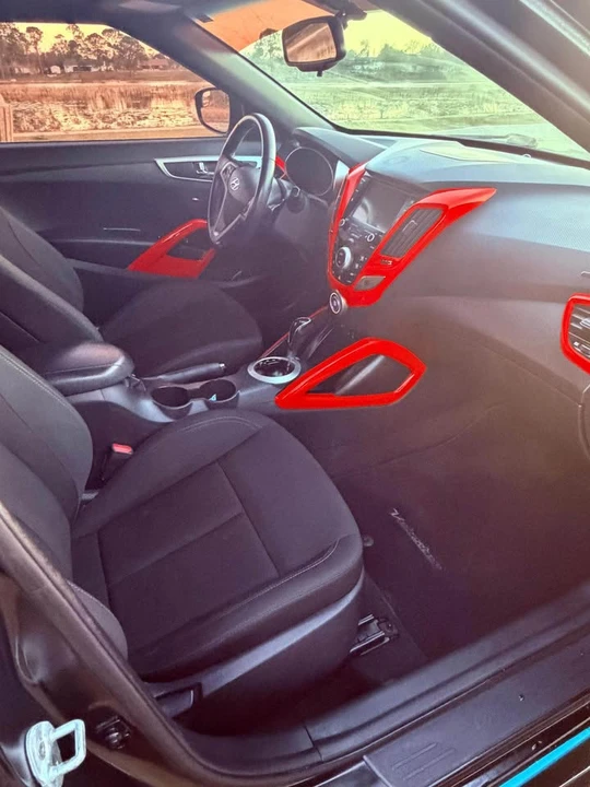 2017 Hyundai Veloster - Image 14 of 17