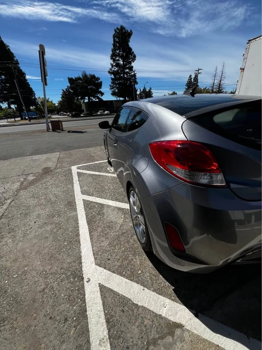 2017 Hyundai Veloster - Image 3 of 8