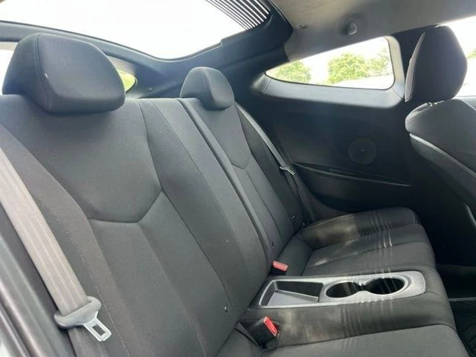 2017 Hyundai Veloster - Image 17 of 20