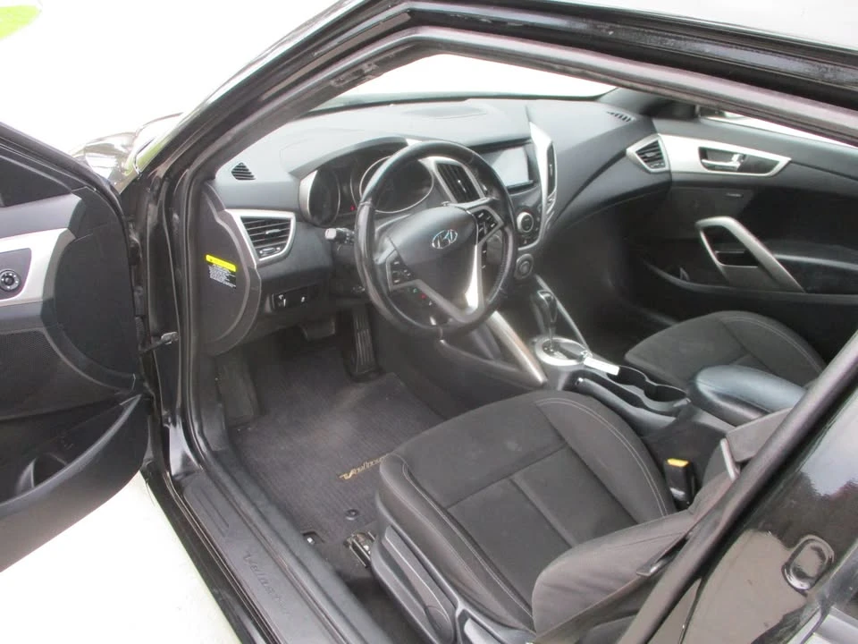2017 Hyundai Veloster - Image 13 of 16
