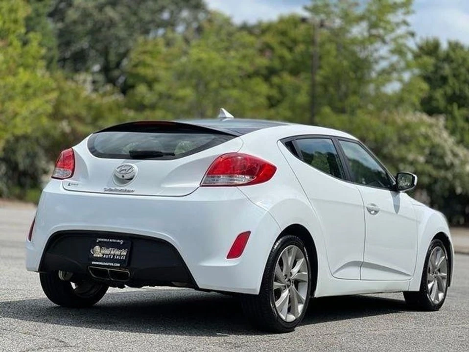 2017 Hyundai Veloster - Image 5 of 20