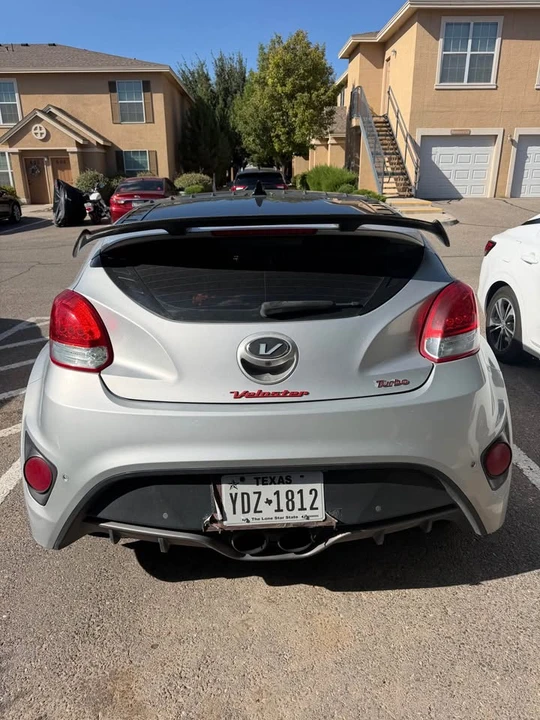 2017 Hyundai Veloster - Image 3 of 3