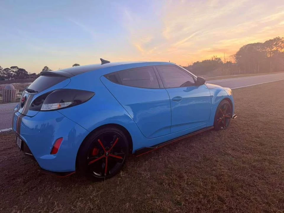 2017 Hyundai Veloster - Image 8 of 17