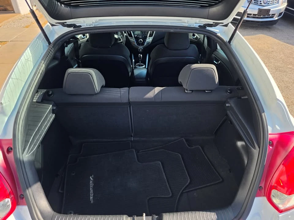 2017 Hyundai Veloster - Image 14 of 20